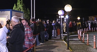 Tatilcilerden Midilli Adası’na Akın