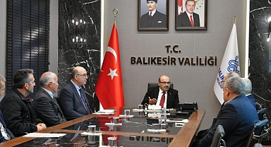 Vali Ustaoğlu, Altıeylül, Bigadiç, Karesi ve Savaştepe Muhtarlarıyla Buluşarak Mahallelerdeki Çalışmaları ve İhtiyaçları Değerlendirdi