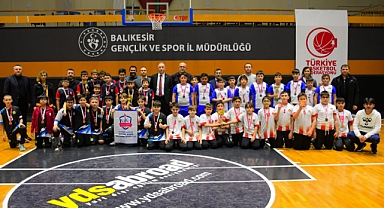 Voleybol Küçük Erkek Müsabakaları Sona Erdi