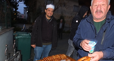 Yeni Yılın İlk Günü Eller Semaya Gazzeliler İçin Açıldı 