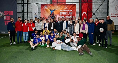 Balıkesir'de Gençlik Ligi Futbol Turnuvası Sonuçlandı