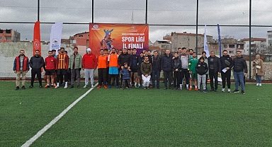 Balıkesir’de Gençlik Merkezleri Arası Spor Ligi Futbol Müsabakaları Başladı