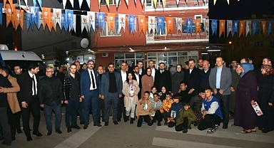 Balıkesir'de Siyasi Heyet Mahallelerde Vatandaşlarla Buluştu