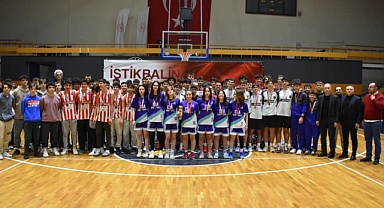 Balıkesir'de U18 Erkekler Basketbol İl Birinciliği Finali Heyecanı: Ödüller Sahiplerini Buldu