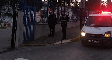 Balıkesir Emniyeti, Okul Çevrelerinde Güvenliği Sağlamak İçin Geniş Kapsamlı Denetim Gerçekleştirdi