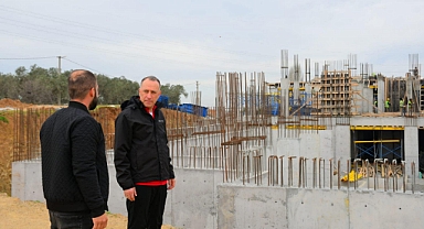 Balıkesir Gençlik ve Spor İl Müdürü Edremit’te Tesisleri İnceledi