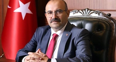 Balıkesir Valisi İsmail Ustaoğlu'ndan Kandil Mesajı