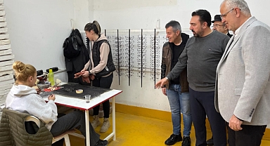 Başkan Adayı Ali Gür, Uğur Sanayi Sitesi'nde Esnafı Ziyaret Etti