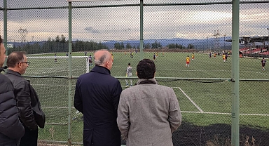 Başkan Bahçavan, Dursunbey Belediyespor’u Yanlız Bırakmadı