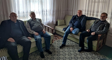 Dursunbey Belediye Başkanı Bahçavan, Muhtar Tekin'e Geçmiş Olsun Ziyaretinde Bulundu