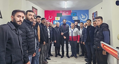 İvrindi Belediye Başkanı Yusuf Cengiz, Ülkü Ocakları İlçe Başkanlığı'nı Ziyaret Etti