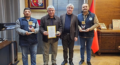 İvrindi Kızılay'a Kan Bağışıyla Ödüllendirilenler İçin Tören Düzenlendi