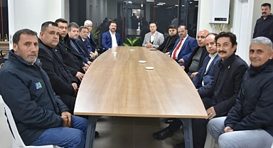 MHP Milletvekili Yüksel, AK Parti Altıeylül Seçim Ofisini Ziyaret Etti