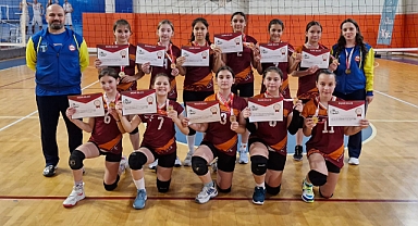Şehit Erbil Arslan Ortaokulu Voleybol Takımı Türkiye Şampiyonasında Balıkesir’i Temsil Edecek