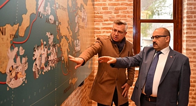 Vali Ustaoğlu, Edremit'teki İda Madra Jeoparkı Müzesi'ni Ziyaret Etti: Bölgenin Tarihi ve Doğal Zenginliklerini İnceledi
