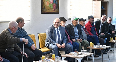 Vali Ustaoğlu Karesi Huzurevi Sakinleriyle Buluştu