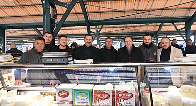 Yılmaz ve Orkan, Adnan Menderes Mahallesi'ndeki Pazar Esnafını Ziyaret Etti