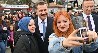 Yücel Yılmaz, Bahçelievler Cumartesi Pazarı'nda Vatandaşlarla Buluştu