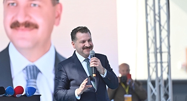 Yücel Yılmaz’ın yaptığı işlerin sözünü veriyorlar