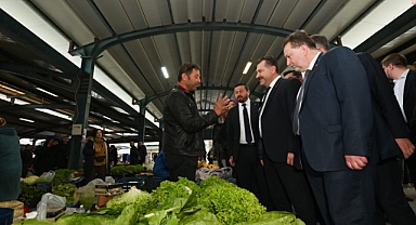 Yücel Yılmaz ve Dinçer Orkan, Karizma Pazarı'nda Esnaf ve Vatandaşlarla Buluştu
