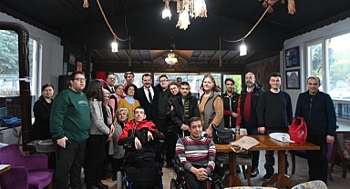 Yücel Yılmaz ve Mesut Eray, Gaziler ve Engelliler Derneklerini Ziyaret Etti