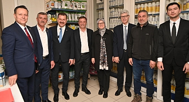 Yücel Yılmaz ve Mesut Eray, Kasaplar Mahallesi ve Cumartesi Pazarı'nda Vatandaşlarla Buluştu