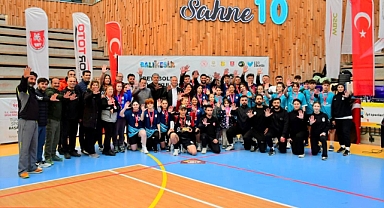 Balıkesir'de Beyzbol5 Şöleni: Şampiyonluk Coşkusu