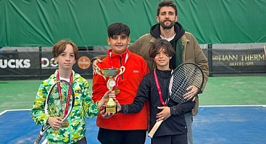 Balıkesir'de Okul Sporları Tenis Küçükler İl Birinciliği Sona Erdi