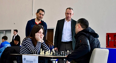 Balıkesir'de Satranç Türkiye Kupası İl Birinciliği Yarışmaları Başladı