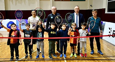 Balıkesir Gençlik ve Spor İl Müdürü Bigadiç'teki Gençlerle Buluştu