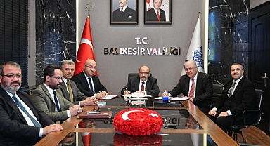 Balıkesir Valisi İsmail Ustaoğlu, Aile Sağlığı Merkezi İçin İmza Protokolüne Katıldı