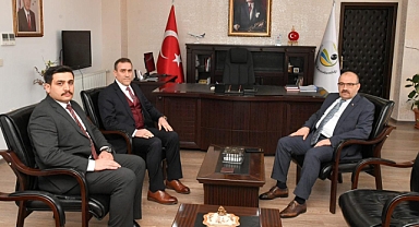 Balıkesir Valisi İsmail Ustaoğlu, Burhaniye Kaymakamı İlyas Memiş'i Ziyaret Etti