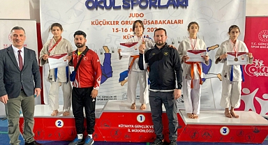 Balıkesirli Sporcular Kütahya'da Judo Turnuvasında Başarılı Sonuçlar Aldı