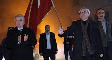 İvrindi Belediye Başkanı Yusuf Cengiz ve Milletvekili Canbey Mahalleleri Ziyaret Etti