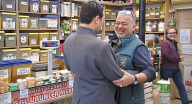 Muhammet Vurmaz, Çayiçi Caddesi'ndeki Esnafları Ziyaret Etti