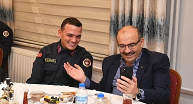 Vali Ustaoğlu, Askerlerle İftar Sofrasında Buluştu