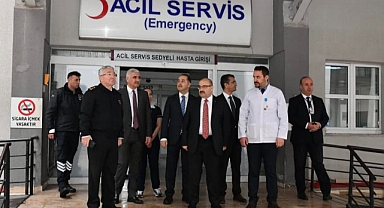 Vali Ustaoğlu, Bandırma Eğitim ve Araştırma Hastanesi’ni Ziyaret Etti