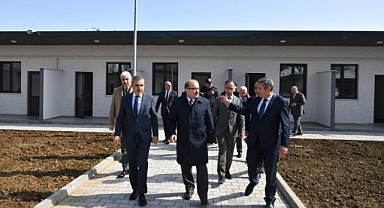 Vali Ustaoğlu, Erdek Öğretmenevi İnşaatını İnceledi