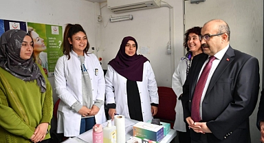 Vali Ustaoğlu, Mobil Kanser Erken Teşhis Tırı'nı Ziyaret Etti