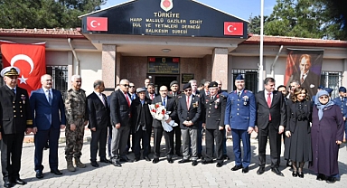 Vali Ustaoğlu ve Başkan Yılmaz, Gazileri Ziyaret Etti