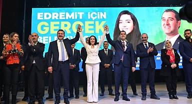 Yücel Yılmaz Edremit'te Muhammet Vurmaz'ı Destekledi