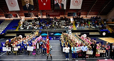 Balıkesir'de Halk Oyunları İl Birinciliği Yarışması Sonuçlandı