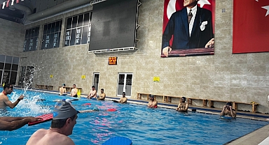 Balıkesir'de Yüzme Projesi Her Yaştan Katılımcıyı Buluşturuyor