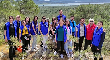 Balıkesir Gençlik Merkezi, Ayvalık Adaları'nda Doğa Yürüyüşü Düzenledi