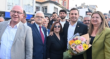 Başkan Akın, Burhaniye'de Hemşehrileriyle Buluştu