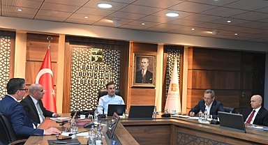 Başkan Akın, İlçe Toplantılarına Ayvalık’tan Başladı