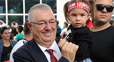 Başkan Ertaş, Çocukların Bayram Coşkusuna Ortak Oldu