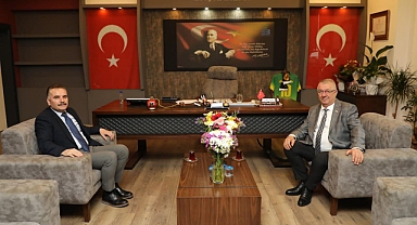 Edremit Kaymakamı Odabaş, Belediye Başkanı Ertaş'ı Ziyaret Etti