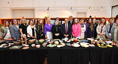 Vali Ustaoğlu, Mesel Sanat Atölyesi Sergisini Ziyaret Etti