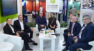 Ayvalık Belediye Başkanı Mesut Mesut Ergin, Uluslararası Konferansta UNESCO Dünya Mirası Süreci’ni Anlattı